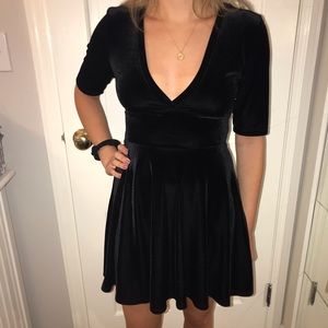 black skater dress, v cut